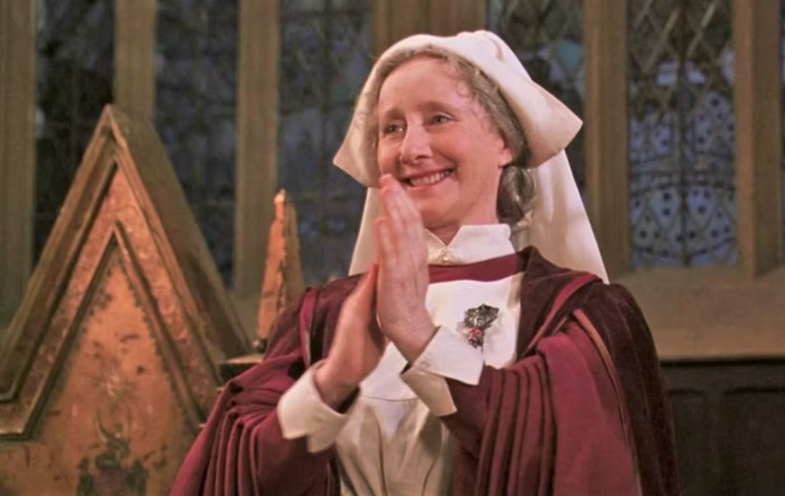 Harry Potter-Film-Schauspielerin in der Serie: Gemma Jones als Poppy Pomfrey Harry Potter-Film-Schauspielerin in der Serie: Gemma Jones als Poppy Pomfrey