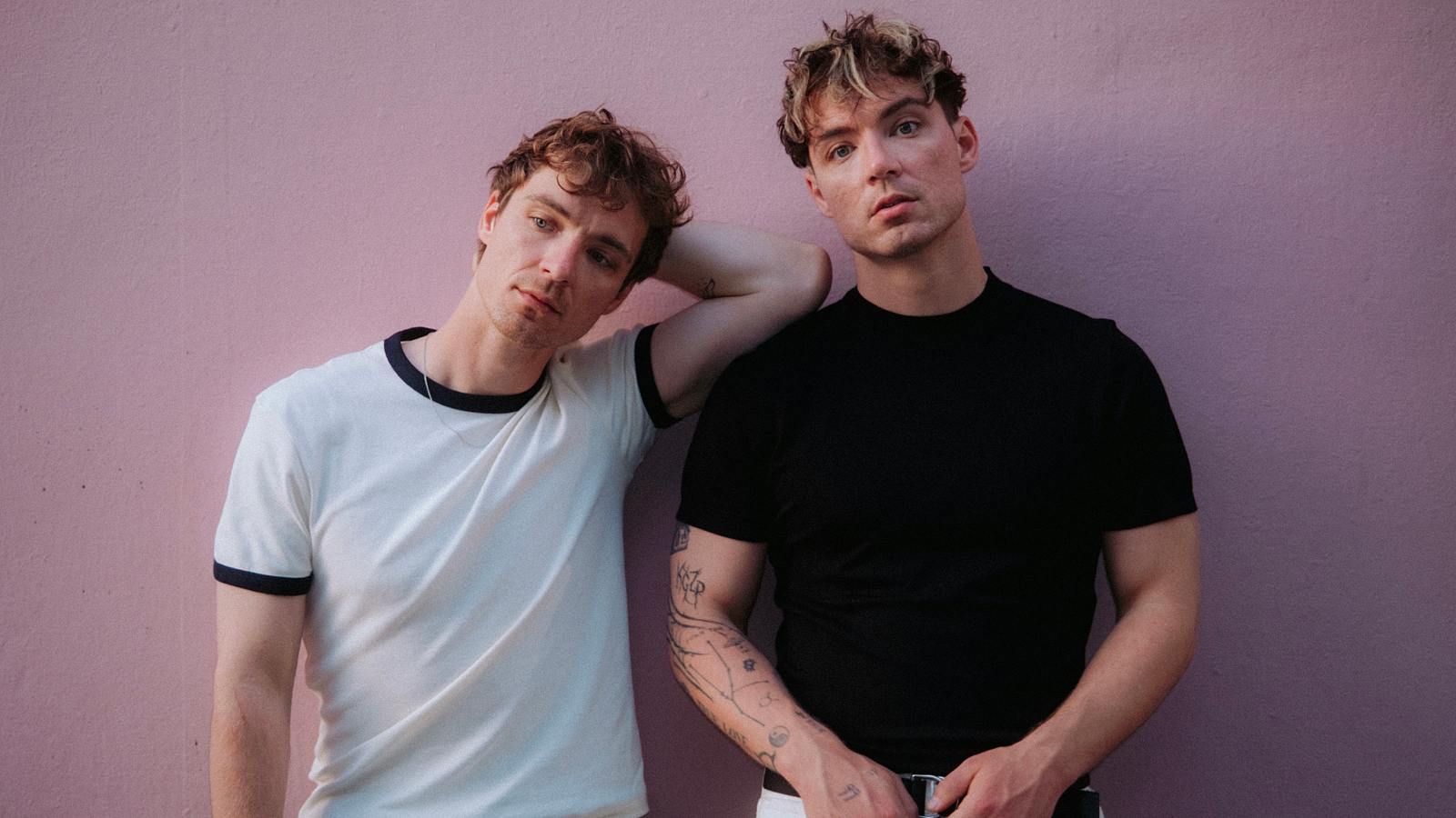 HE/RO über ihren neuen Song