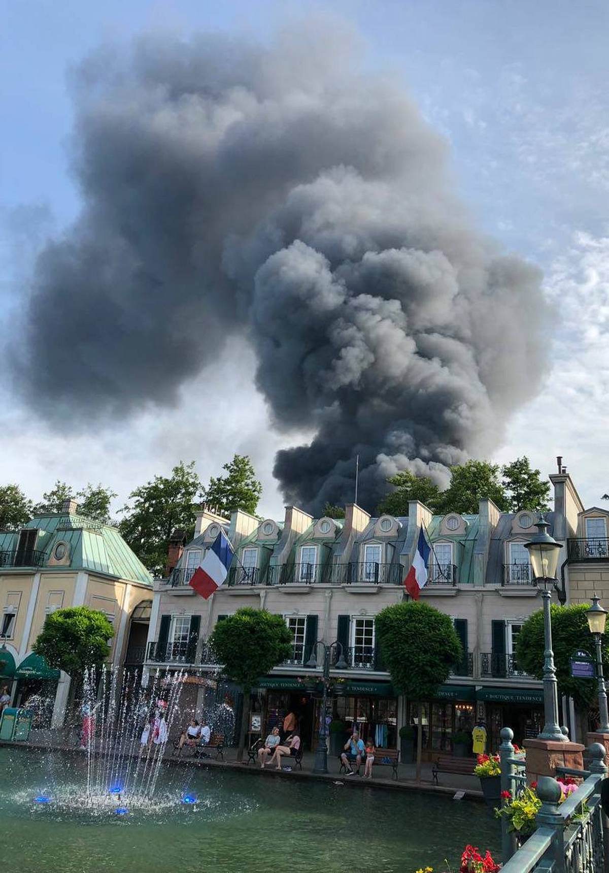 Live-Reportage: So habe ich den Brand im Europa-Park erlebt