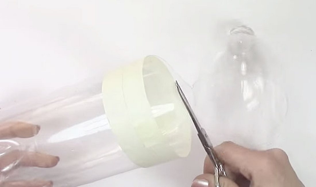 Armreifen aus Plastikflaschen