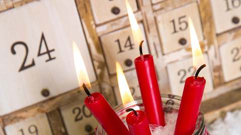 Wir zeigen dir, wie du einen Adventskalender basteln kannst! - Foto: iStock