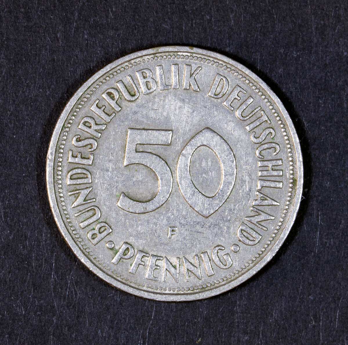 So viel sind 50 Pfennig heute wert!