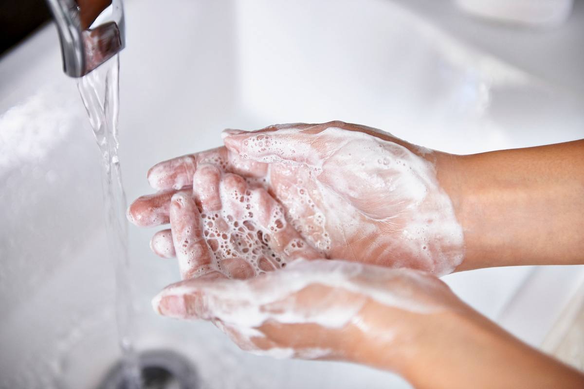 Shampoo macht deine Hände super weich.