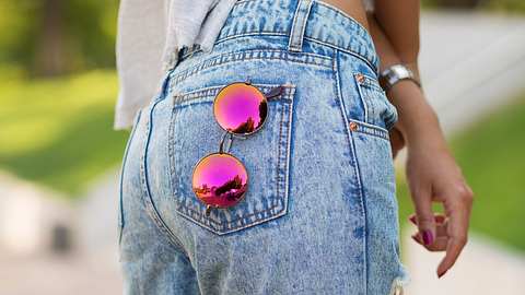 In dieser Jeans hast Du eine richtigen Traum-Hintern! - Foto: iStock
