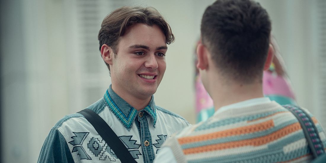 James fühlt sich nicht zu Isaac hingezogen James fühlt sich nicht zu Isaac hingezogen