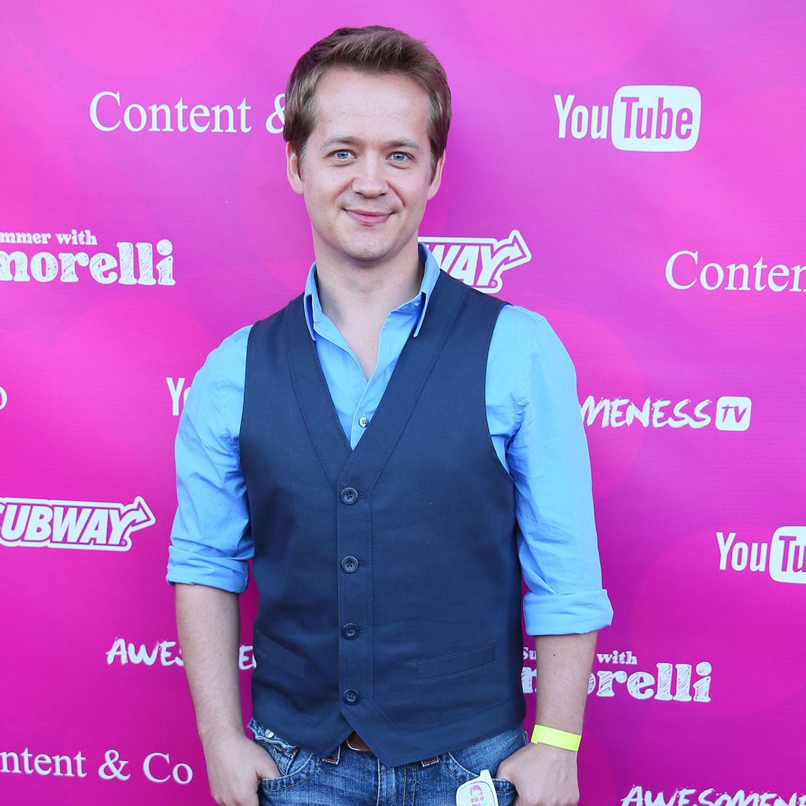 Jason Earles