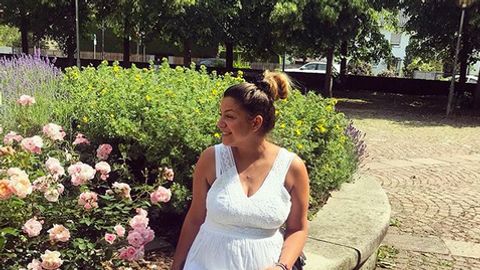 Jenefer Riili mit ihrer Babykugel in München - Foto: Instagram/jenefer_riili