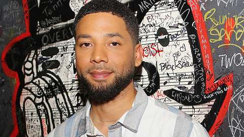 Jussie Smollett lag nach Mordanschlag im Krankenhaus. - Foto: Getty Images