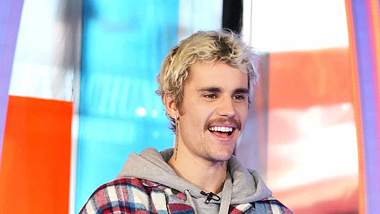 Justin Bieber plaudert intime Details über die Beziehung zu Hailey aus - Foto: 2020 Getty Images