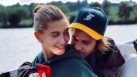 Obwohl sie verheiratet sind, tragen Justin und Hailey keine Eheringe. - Foto: Instagram/@haileybaldwin