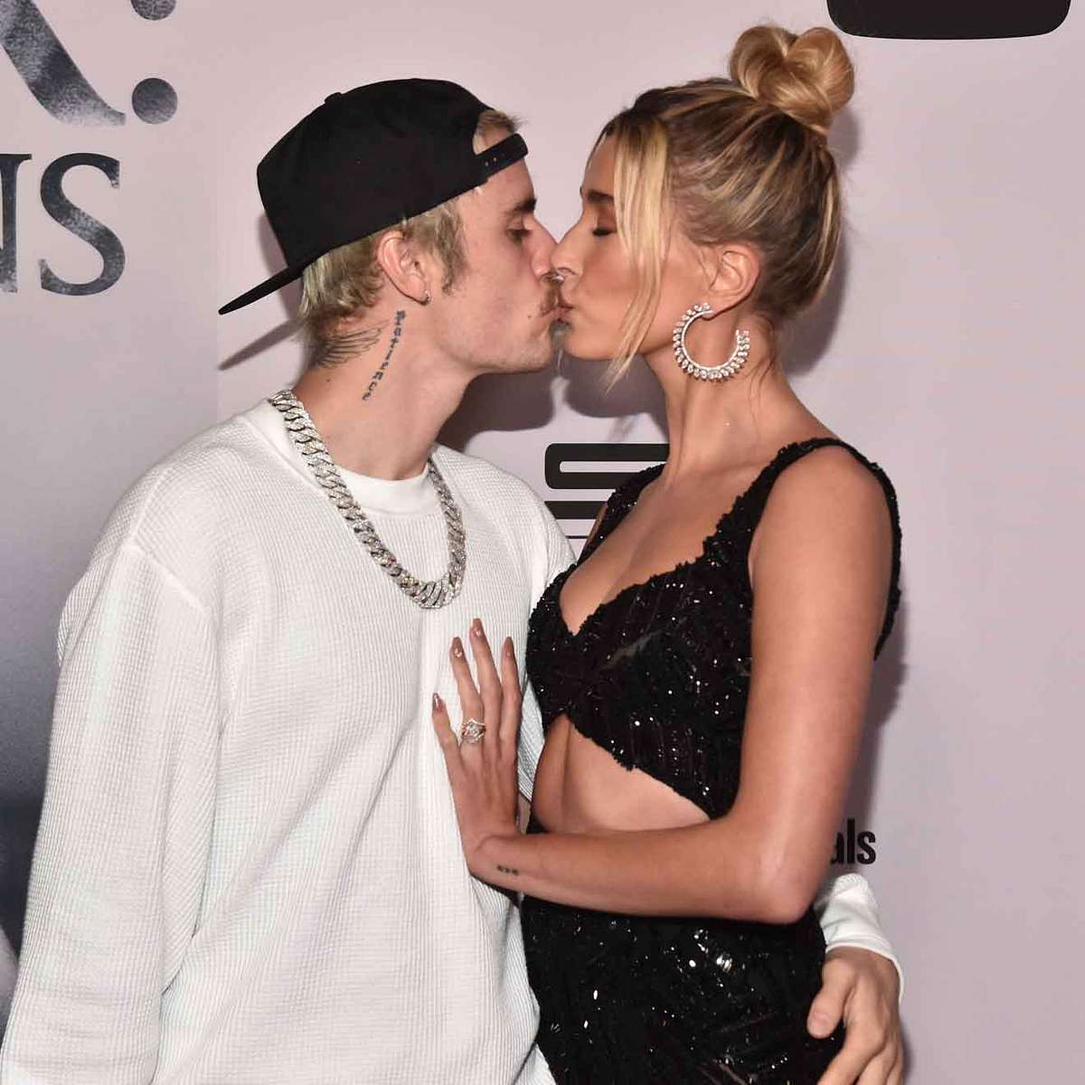 Zwischen Hailey und Justin ging es live heiß her…