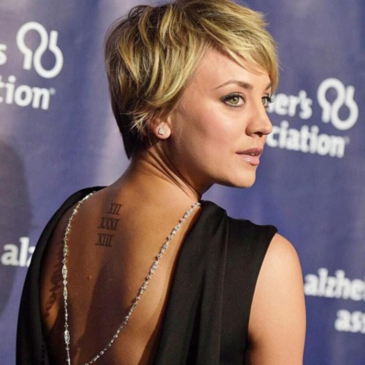 Kaley Cuoco hat ihr Hochzeits-Tattoo überstechen lassen!