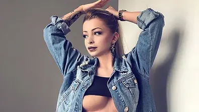 Katja Krasavice unterschreibt Plattenvertrag - Foto: Instagram.com/KatjaKrasavice