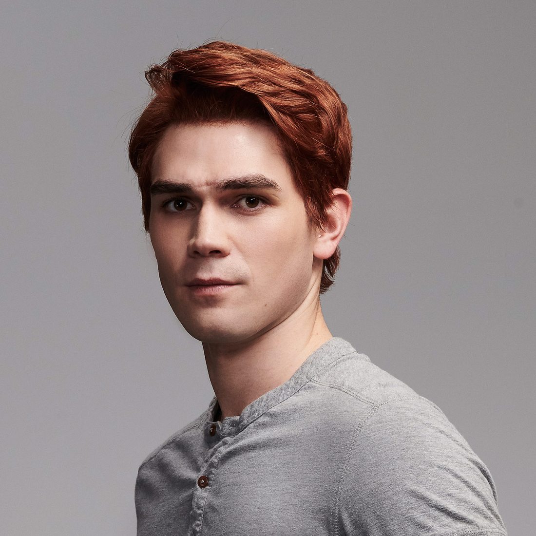 KJ Apa vergleicht Riverdale-Rolle mit Gefängnis