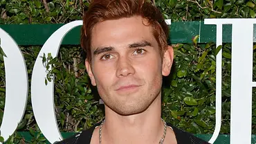 KJ Apa hat 13,9 Millionen Abonnenten auf Instagram - Foto: Getty Images KJ Apa hat 13,9 Millionen Abonnenten auf Instagram - Foto: Getty Images