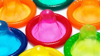 Wie erkennt man ein wirklich passendes Kondom? - Foto: istock
