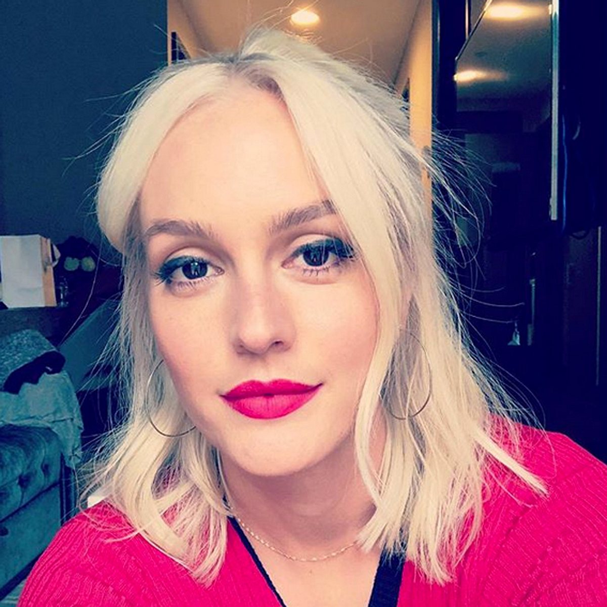 Leighton Meester trägt ihre Haare jetzt platinblond!