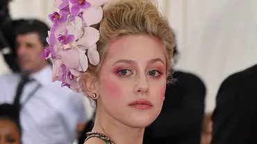 Lili Reinhart bei der Met Gala 2019 in New York - Foto: Getty Images