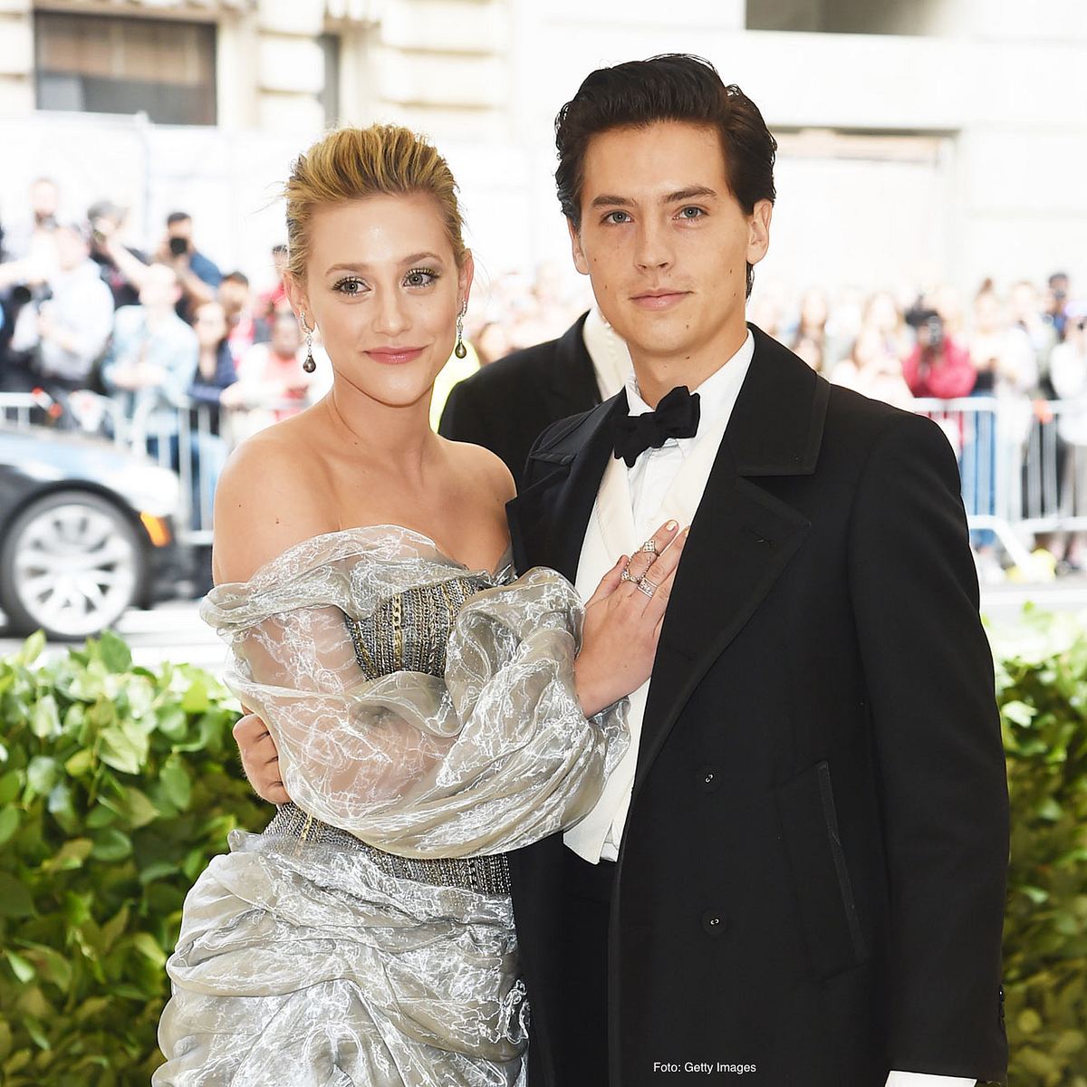 Die Riverdale-Stars Lili Reinhart und Cole Sprouse sind ein richtiges Traumpaar!