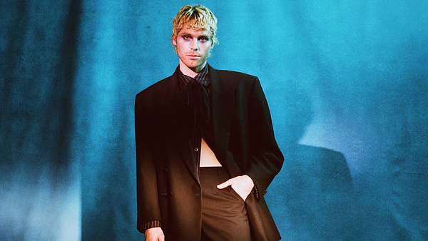 Luke Hemmings zu seiner neuen EP boy: Ich war desorientiert und überwältigt von der Welt und meinem Platz darin. - Foto: PR