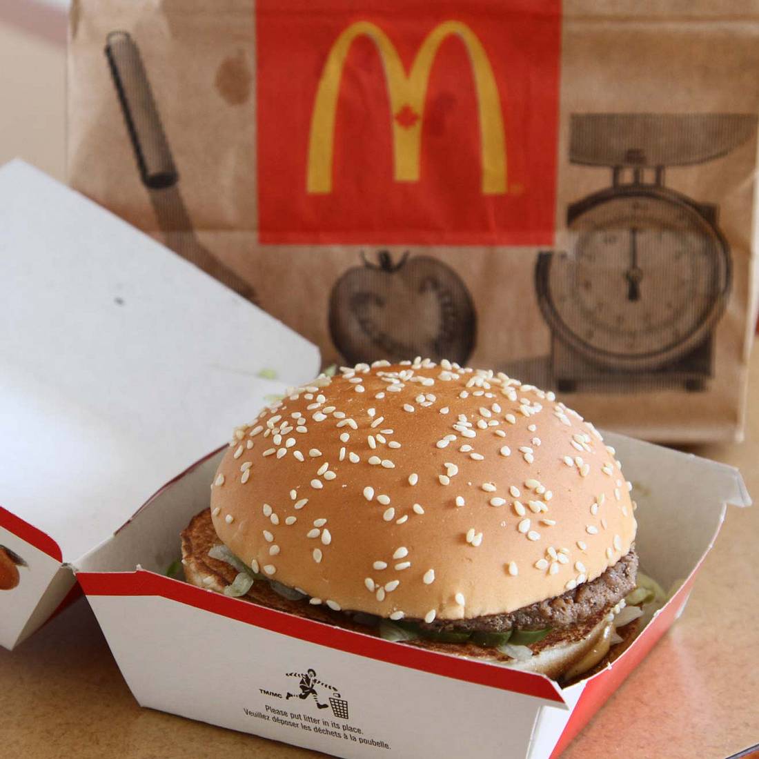 Burger zum Frühstück gibt's bei McDonalds. Na dann, guten Appetit!