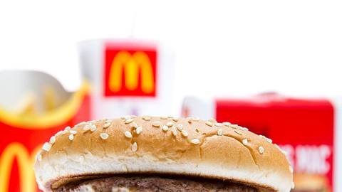 McDonald’s stellt radikal um: kein Fleisch mehr im Burger? - Foto: spflaum1 / iStockPhoto