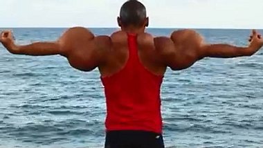 Die Muskeln von Arlindo Souza sind erschreckend! - Foto: Screenshot: Youtube