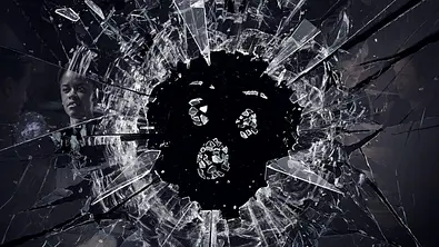 Im Juni startet unter anderem die fünfte Staffel der gefeierten Netflix-Serie Black Mirror. - Foto: Netflix