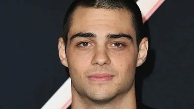 Noah Centineo: Deswegen werden Fans wegen “To All The Boys I’ve Loved Before 2” streiten! - Foto: Getty Images