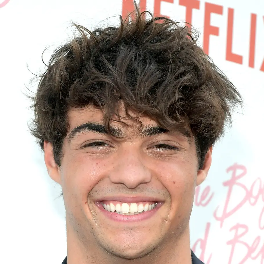 Noah Centineo: Die Geschichte hinter seiner Narbe!