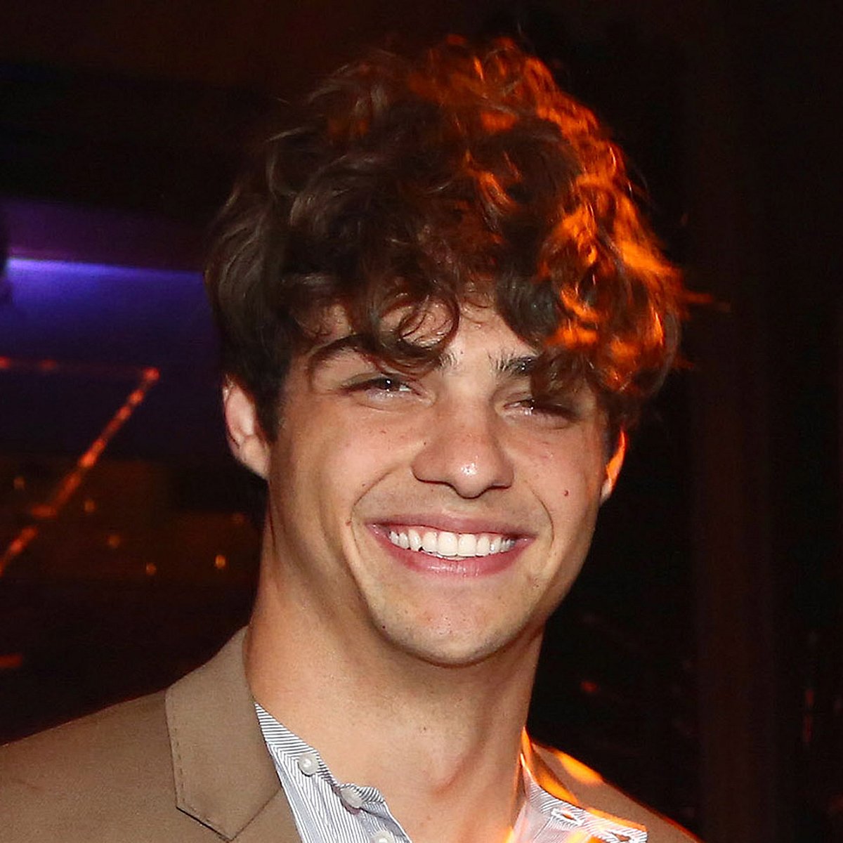 Noah Centineo hat 14,2 Millionen Abonnenten auf Instagram.