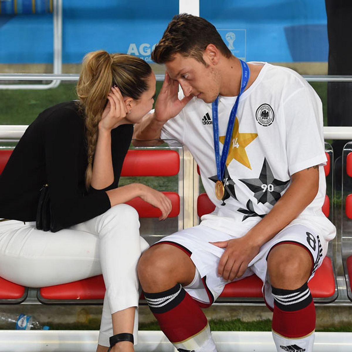 Mesut Özil und Mandy Capristo.