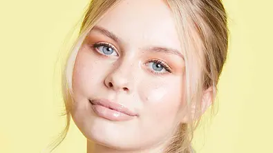 Augen größer schminken - so klappt es ganz leicht! - Foto: Bauer Media