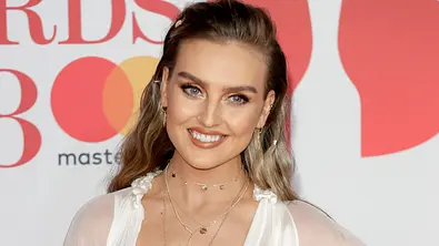 Perrie Edwards bei den BRIT Awards 2018 in London. - Foto: Getty Images