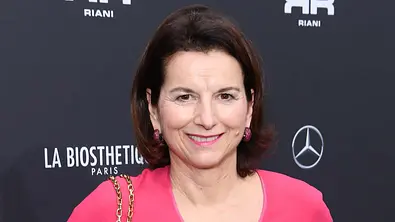 Claudia Obert sorgt mit ihren Sprüchen jetzt für den nächsten Lacher! - Foto: Getty Images