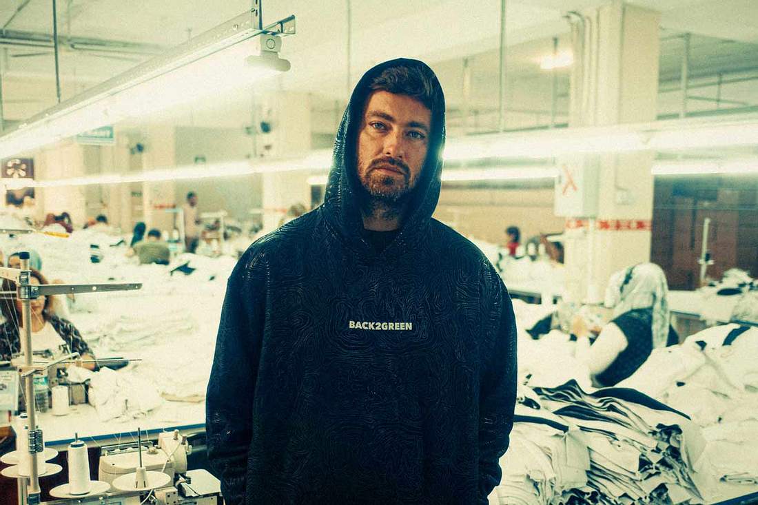 Marteria Fair Fashion, Fair Fashion Deutschrap, Deutschrapper Mode, Materia Green Berlin, Back2Green Marteria, Marteria Fashion, Marteria Kleidung, Stylische nachhaltige Mode, Green Berlin Mode, Marten Laciny Marteria produziert Mode, nachhaltige Mode Mar