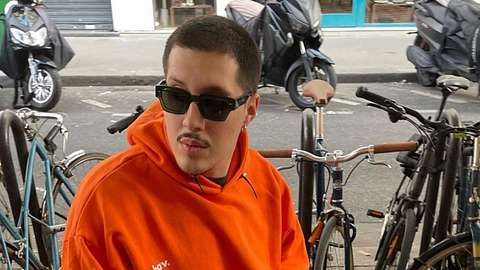 „Kleinstadt“ heißt das neue und kommende Album von Rapper RIN. - Foto: Instagram @ rintintin