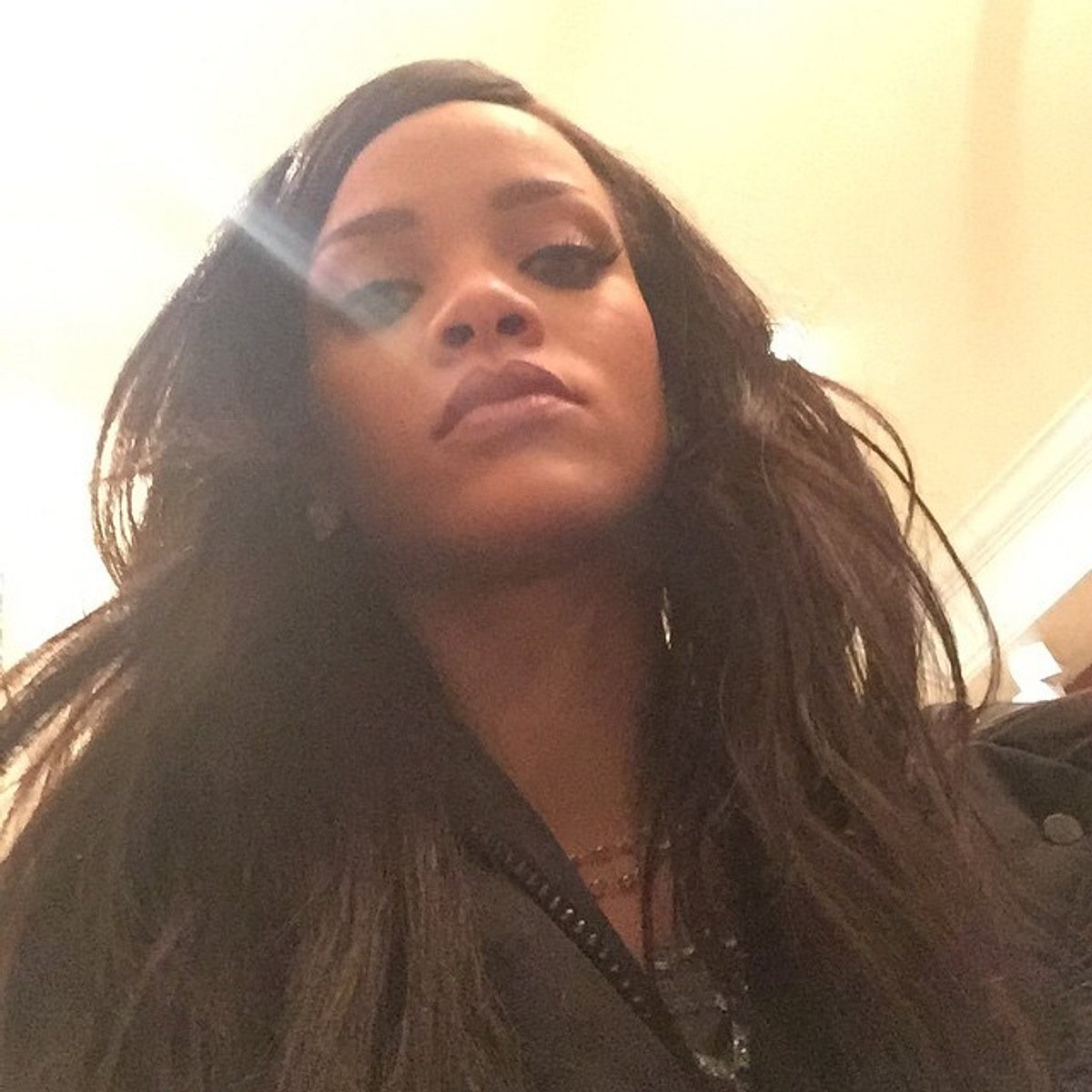 Rihanna rote Haare