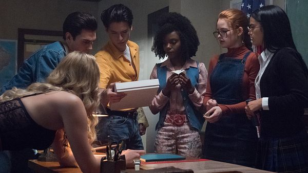 Riverdale-Showrunner Roberto Aguirre-Sacasa gesteht: Serie hätte ganz anders enden sollen! - Foto: Dean Buscher