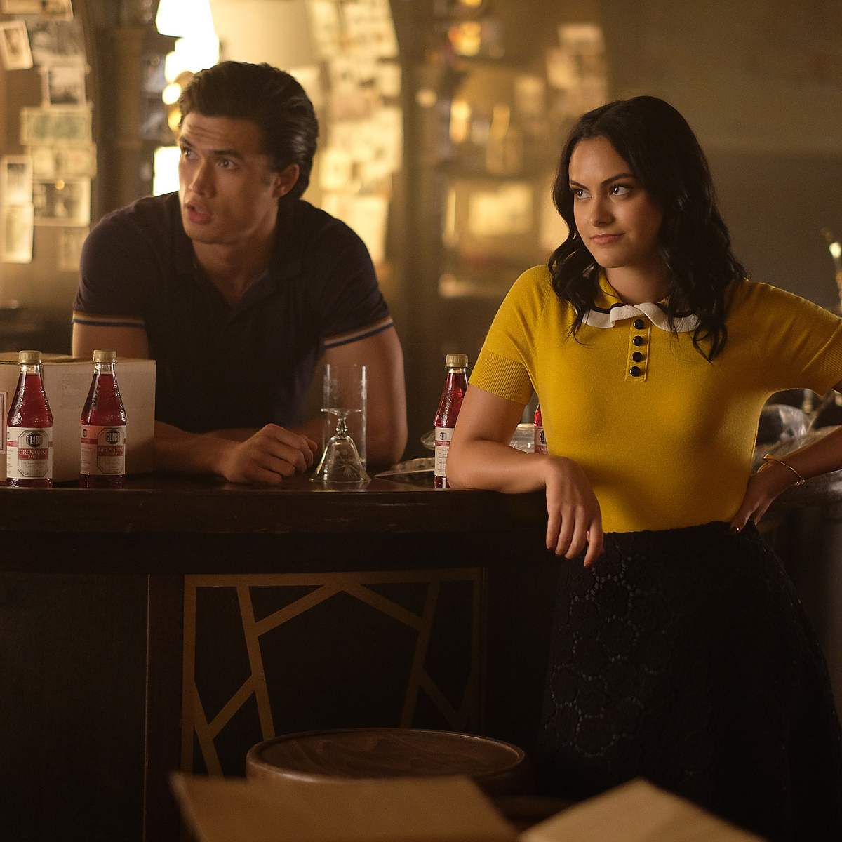 Riverdale WTF-Momente: Veronica Lodge eröffnet geheimen Club und Rum-Produktion als Teenager