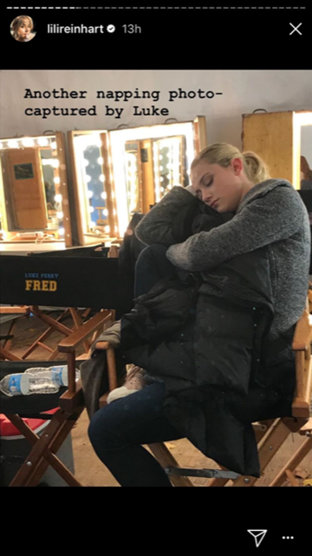 Lili Reinhart ist bei ihren Kollegen für ihre Nickerchen am Set bekannt