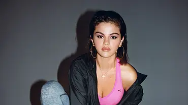 Selena flüchtet vor dem Fame - Foto: Puma Selena flüchtet vor dem Fame - Foto: Puma