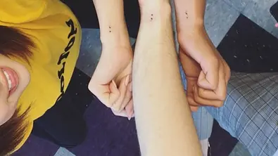Selena Gomez: Neues Tattoo - Foto: Snapchat: Selena Gomez