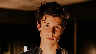 Shawn Mendes lässt sich Tattoo-Inspiration von Fan stechen - Foto: Instagram@Shawn Mendes