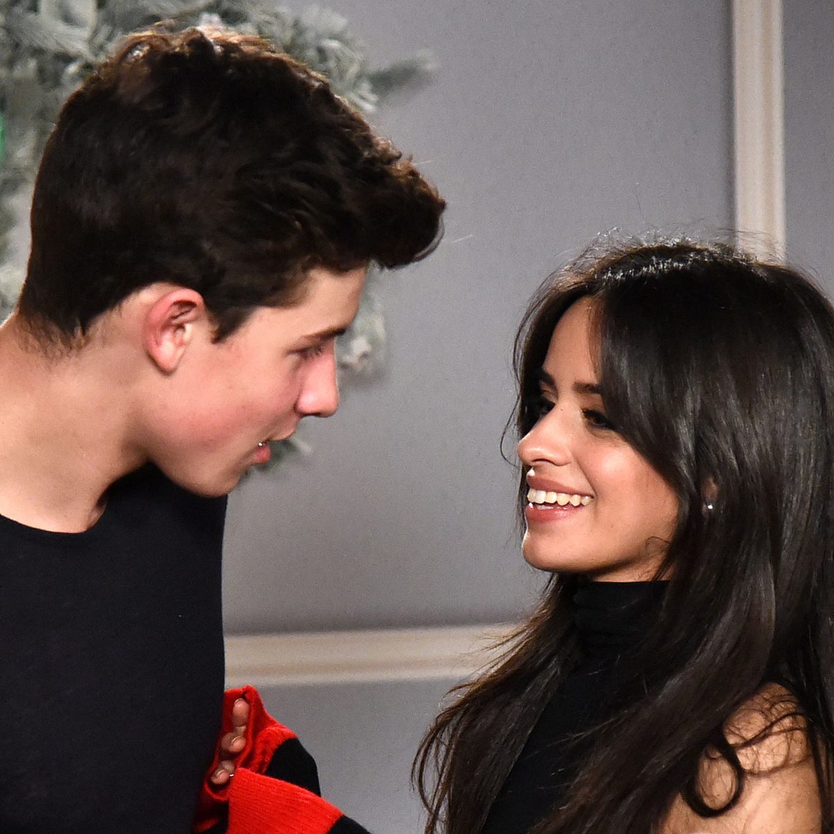 Shawn Mendes und Camila Cabello beim Händchenhalten gesichtet!