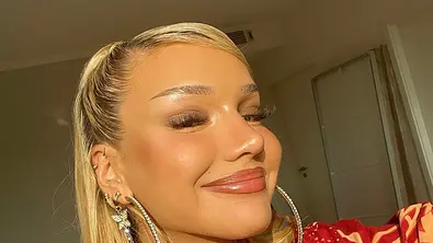 Shirin David: Ist das ihr Outing? - Foto: Instagram @ Shirindavid