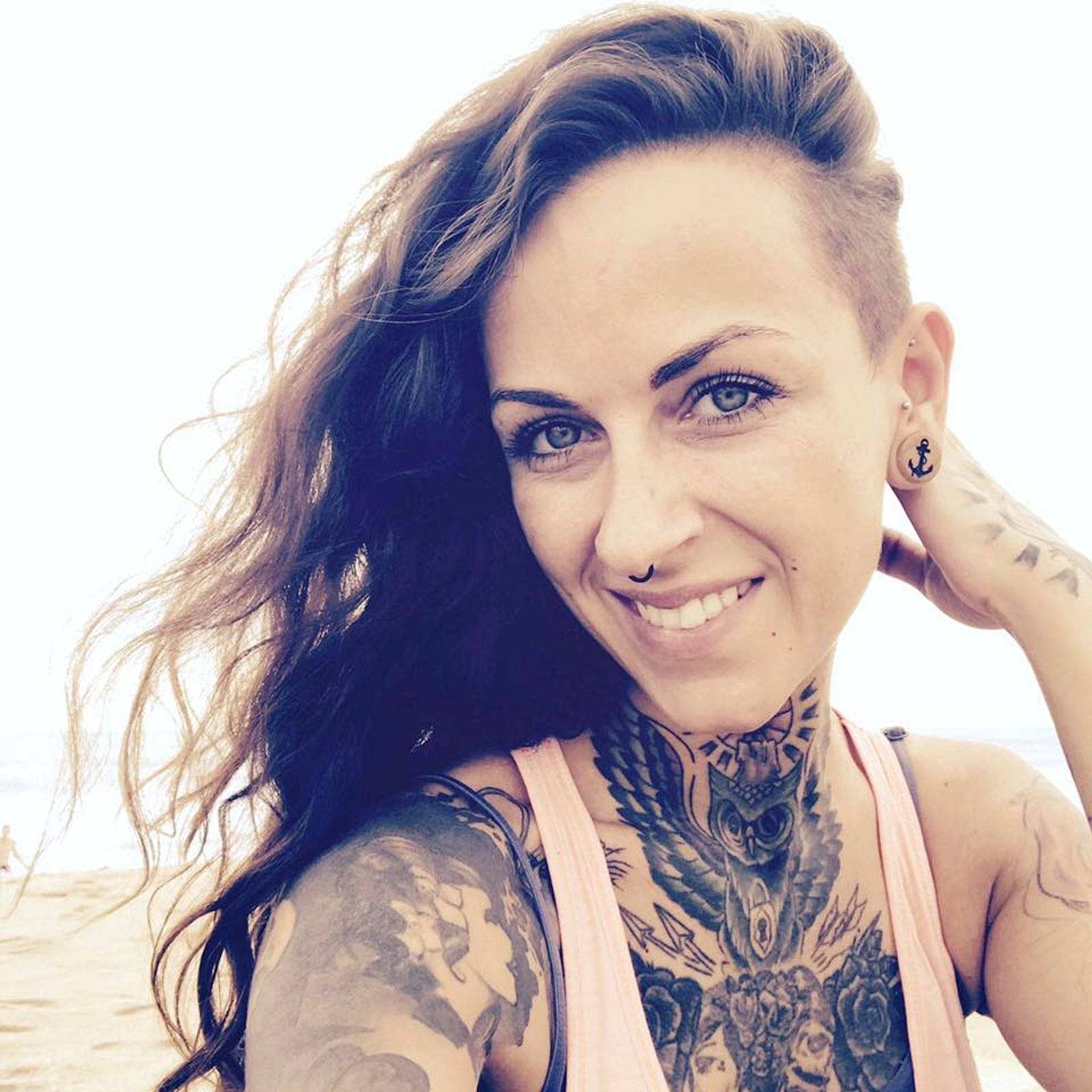 Sina Minou aka BTNCaro hat eine neue Frisur Berlin Tag und Nacht Darsteller Neue Haare