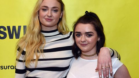 Sophie Turner und Maisie Williams sind unzertrennlich - Foto: Getty Images