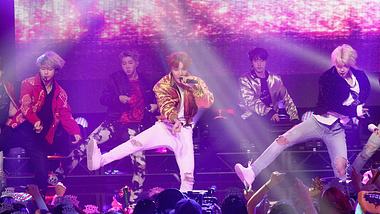 BTS: Diese Stars feiern ihr Album - Foto: Frederick M. Brown/Getty Images for dcp