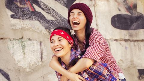 Horoskop: Diese 3 Sternzeichen sind die besten Freundinnen - Foto: ShutterStock